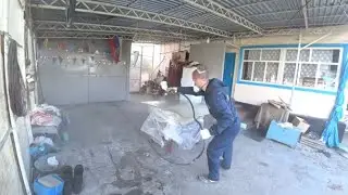 Деревенская  покраска капота рено симбол
