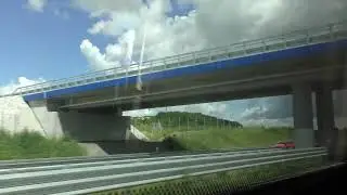 Widok z okna busa na trasie Janów Lubelski - Lublin - lipiec 2022r