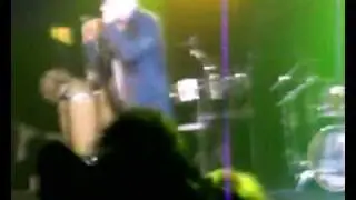 Pitbull Knocks Out Crazy Fan Guy On Stage