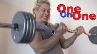 Johanna’s EZ Bicep Workout & Flexing