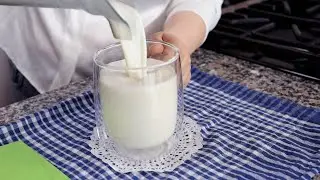 Soy Milk (Duyu: 두유)