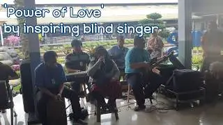 INSPIRING blind singer | Pengamen buta di stasion KA Bandung | TastExplore Goes Bandung | Buskers