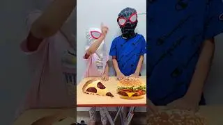 Pizza Vs Hamburger 🍕🍔 Food #short #shorts #ytshort #spiderman