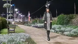 Crossdressing at night, an evening stroll 🖤