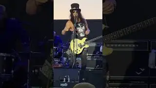 When Slash Grabs the Mic, It’s Not Just About the Guitar!.