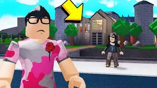 I Found AMysteriousWoman's CASTLE And I Discovered Her EVIL PLAN.. (Roblox)