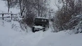 Uaz 469 snow the chain fell