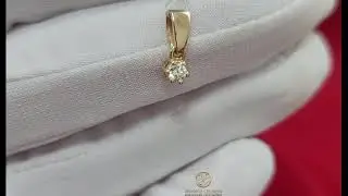 Золотая подвеска с бриллиантом