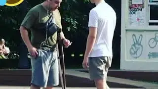 пранк над прохожим  новый фокус