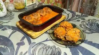 Ёжики из фарша с рисом - очень вкусно.