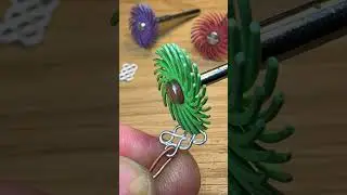 I made a twisted silver link bracelet chain.