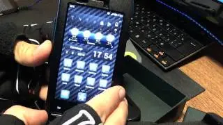Motorola Droid RAZR XT910 in cases PDair and Pure-Gear DualTek.