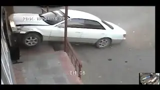 Mark II втащился в магазин! Авария в Уссурийске 21.10.14. Смотрите полностью