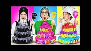 JUEGO DE COCINA DE MERLINA vs LA ABUELA || ¿Quién ganará? Trucos extremos de comida por 123 GO! FOOD