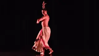 Mohiniyattam by Thomas Vo Van Tao