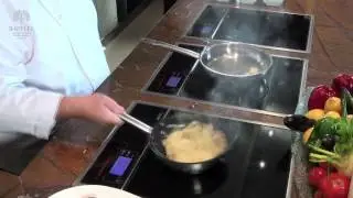 Veal Emince with rosti potatoes فيل ايمنس مع البطاطا المحمرة