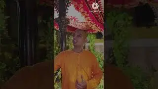 Where and how first time Prabhupada met his spiritual master, Bhakti Siddhant Saraswati Thakur???