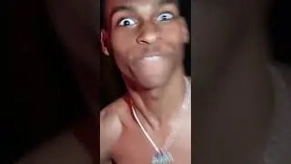 Yvngxchris Takes Off His Pants While Performing 😭