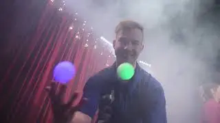 Жгучее новогоднее видео от Упсалы-Цирка