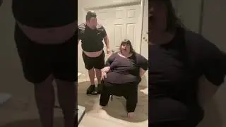 Me & Hungry Fat Chick weigh ourselves on camera🤯 