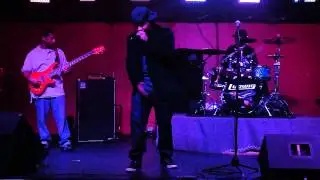 Think Bout U  Live Band Performance L.U.V. aka FLUSEASON