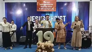 COVENANT KEEPING GOD / YAHWEH WILL MANIFEST HIMSELF  - Worship Medley