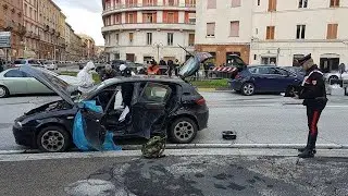 Macerata: un video mostra Traini fermare l'auto e sparare