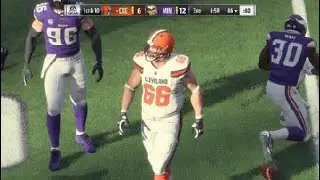 Madden NFL 18 Weird Glitch!!!