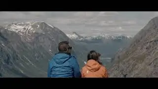 Слушай в наушниках (объемный звук) Этот мир не так уж и плох