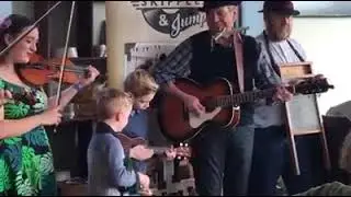 Mama Don't want - Ft  Hop, Skiffle and Jump