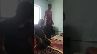 Indian teen gets slapped for farting