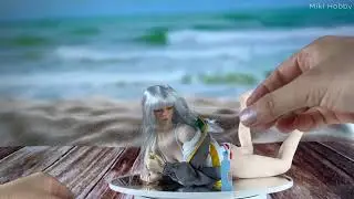 Silver-Haired Summer Girl 1/6 custom action figure