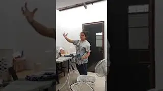 HINDI LANG PINOY ANG MAHILIG KUMANTA