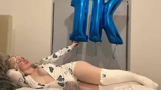 I have the cutest friends!💙 - SLEEPY TIME AFTER A CUTE NIGHT AT WORK.. THERE WAS A DOGGO!x