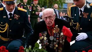 День Победы. Возложение цветов к мемориалам в Краснодаре