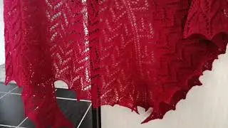 #2/21 Шаль-бактус Стрелы Купидона из пряжи Пехорка Элитная/носки