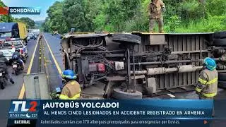 AUTOBÚS VOLCADO EN SONSONATE