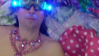 Andrew Tay & Stephen Thompson – Make Banana Cry