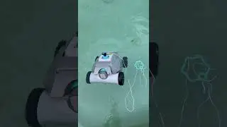$169.00 Pool cleaner robot
