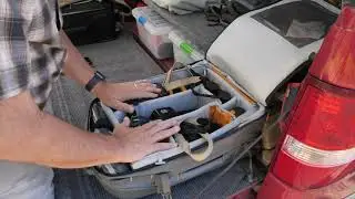 Whats in Dan's Lowepro Highline 400