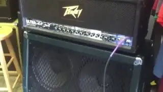 Checking out a Peavey Ultra Head! BEEF!!!!!
