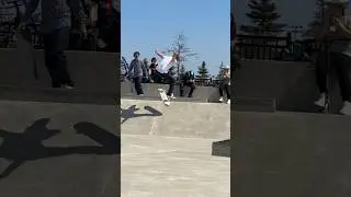 Simple Kickflip...