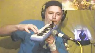 Melodica and balloons ( in the loop)