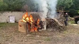 2:28 хв бабахнуло(