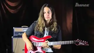 Kiko Loureiro apresenta sua nova guitarra signature Ibanez KIKO10P