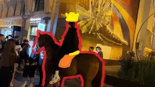 Граф Влад Куертов прибыл на коне 🐴 Хазяева ИРЛ