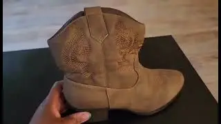 Women's Low Chunky Heel Short Boot(Review) #winter #outdoors #trending #trendingshorts #trend
