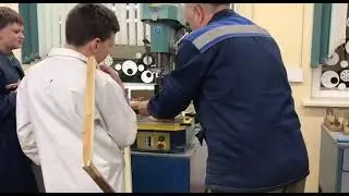 Эпизод рабочего дня трудовика снятый оператором, школьником  Ежовым Кириллом.