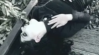 Lilith Mirrage - Broken Clock