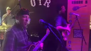 Sammy B & Friends   'Cocaine' solo 4/21/23 - Off The Rails - Ludlow VT